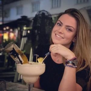 Meet your Posher, Andrada